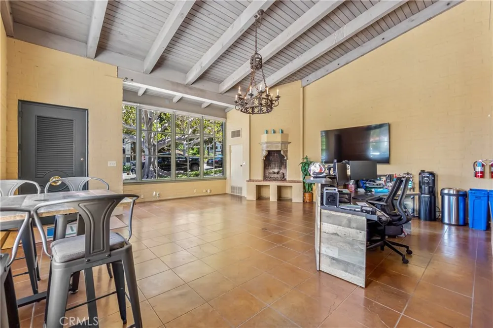417 Via Corta Palos Verdes Estates, CA 90274