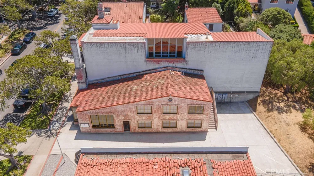 425 Via Corta Palos Verdes Estates, CA 90274