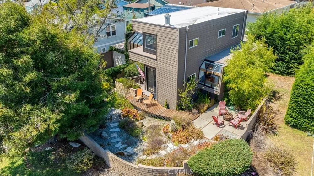 399 Warwick Cambria, CA 93428