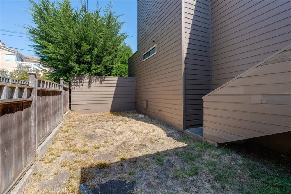 399 Warwick Cambria, CA 93428