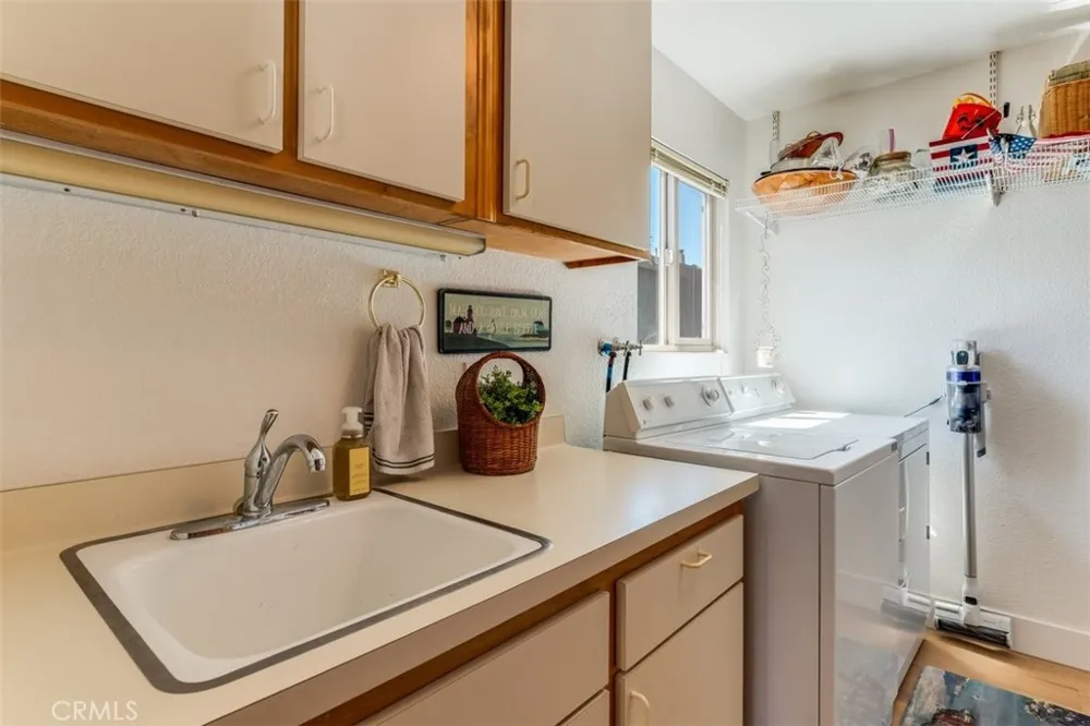 399 Warwick Cambria, CA 93428