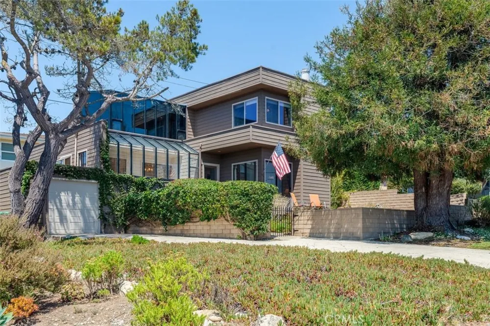 399 Warwick Cambria, CA 93428