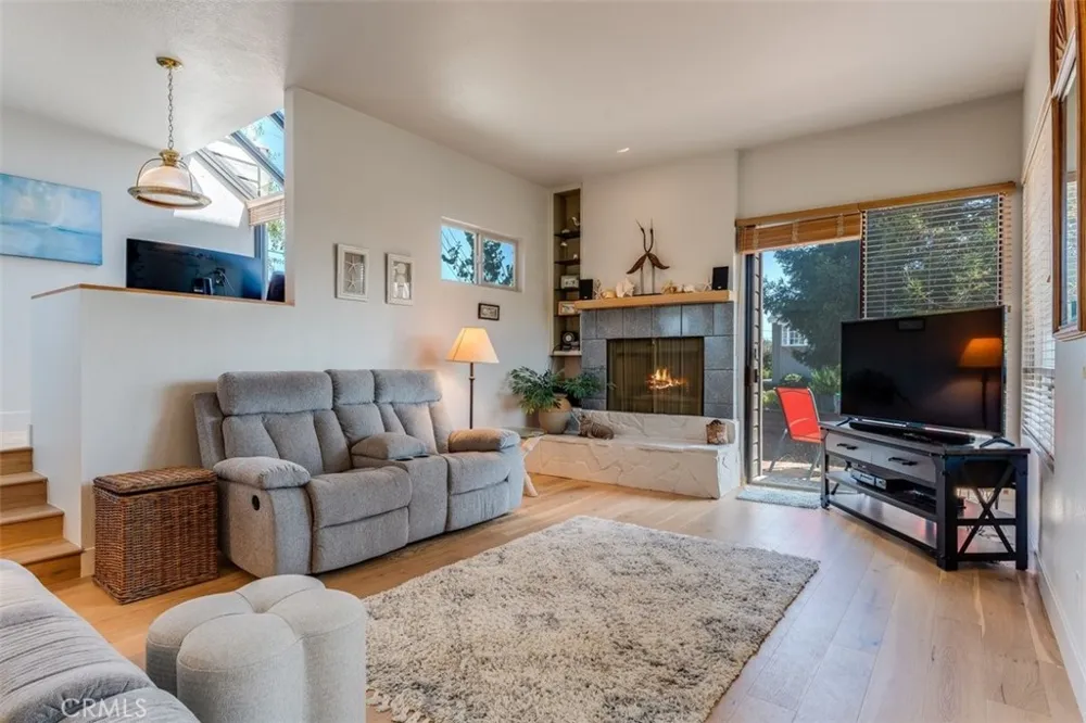 399 Warwick Cambria, CA 93428
