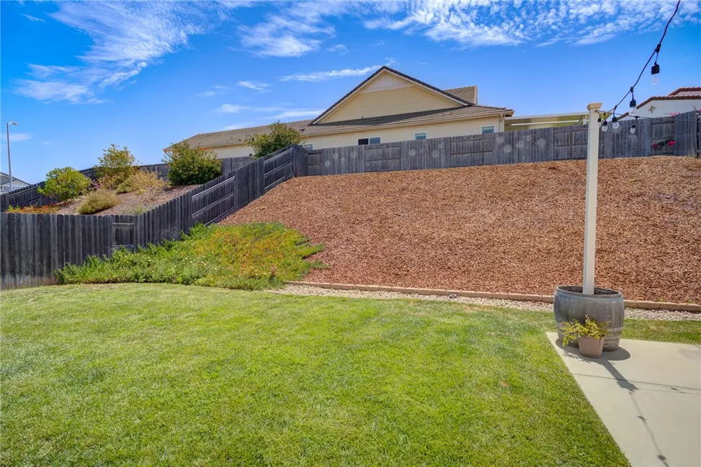 1502 Lambs Ear Santa Maria, CA 93455