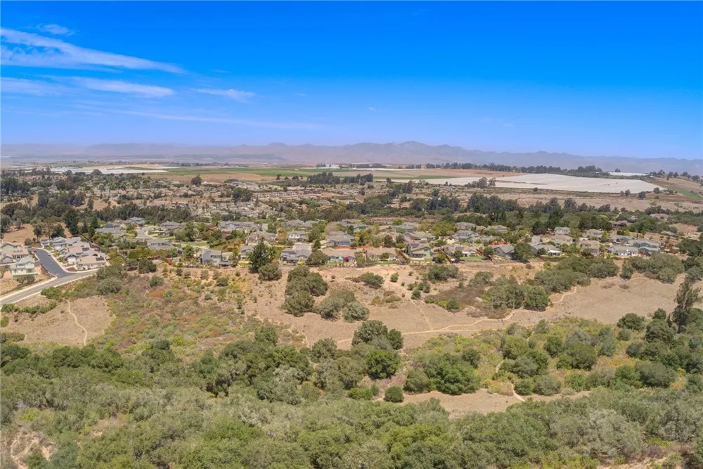 1502 Lambs Ear Santa Maria, CA 93455