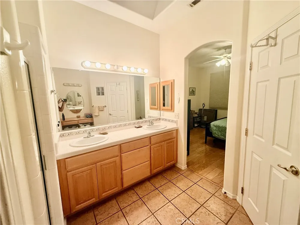 2858 Victoria Avenue San Luis Obispo, CA 93401