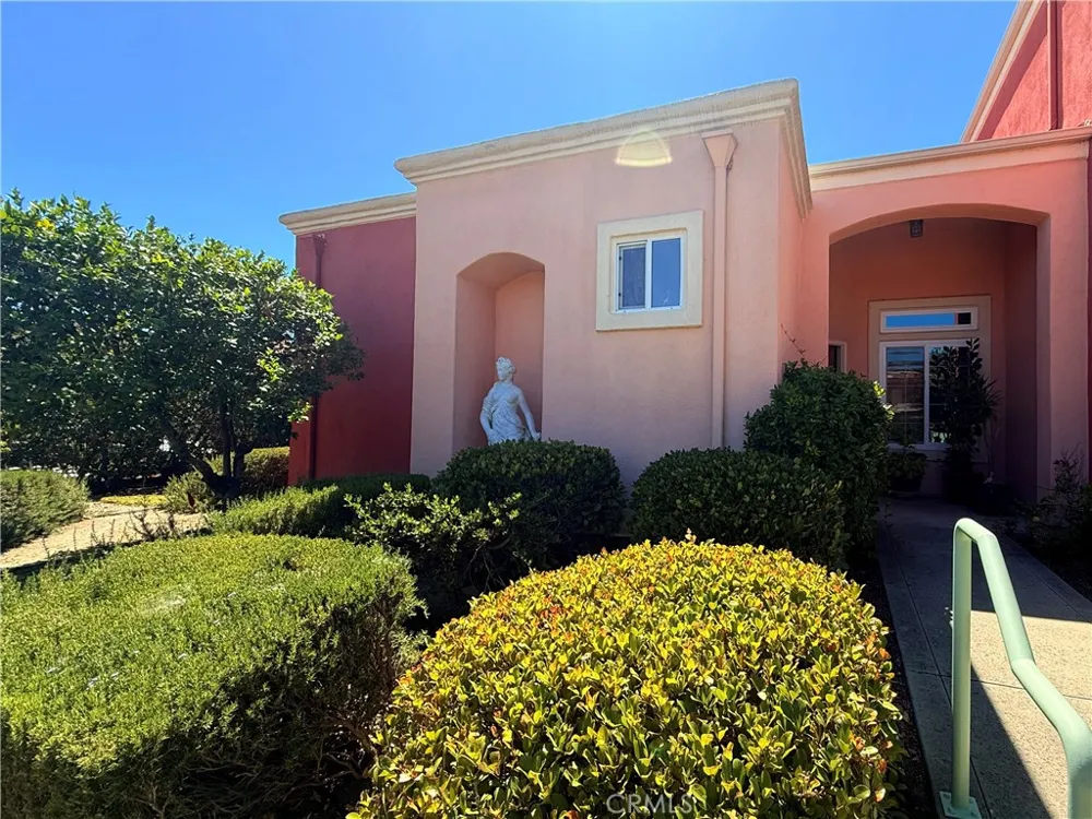 2858 Victoria Avenue San Luis Obispo, CA 93401