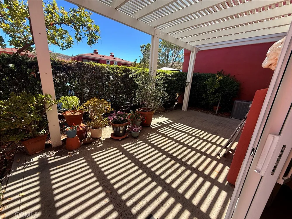 2858 Victoria Avenue San Luis Obispo, CA 93401
