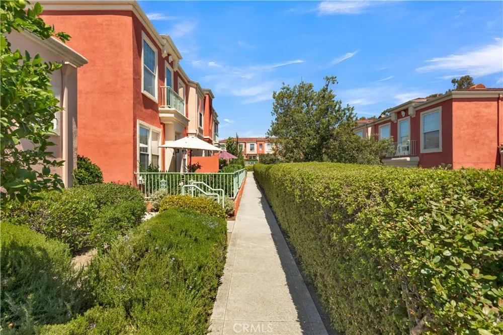 2858 Victoria Avenue San Luis Obispo, CA 93401