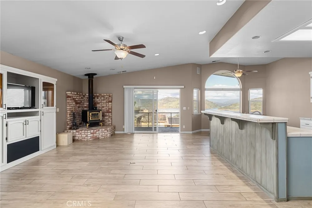 5370 Royal Oaks Drive Oroville, CA 95966