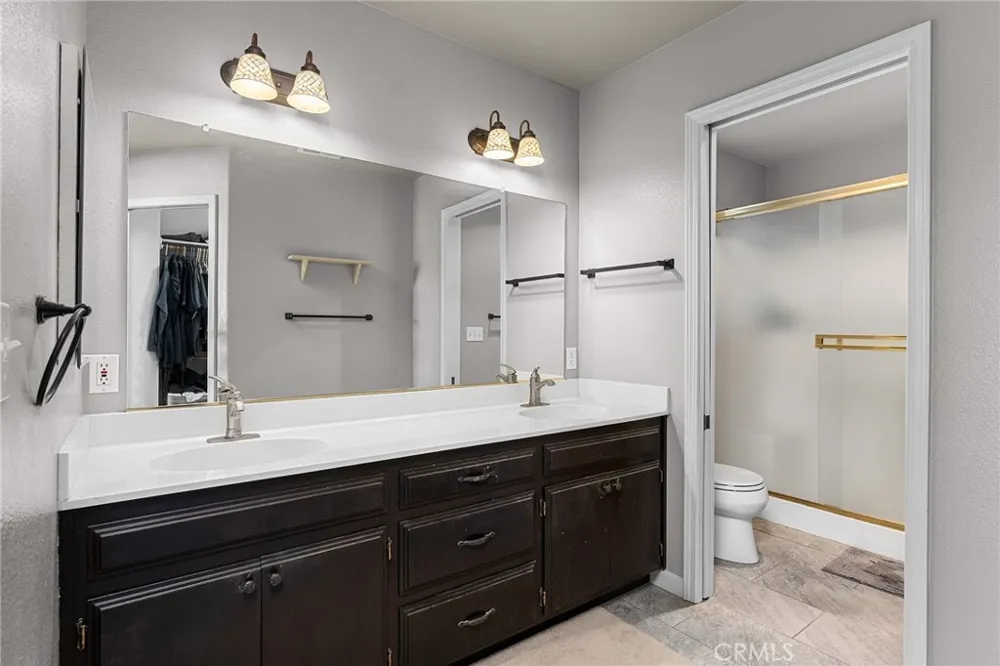 5370 Royal Oaks Drive Oroville, CA 95966