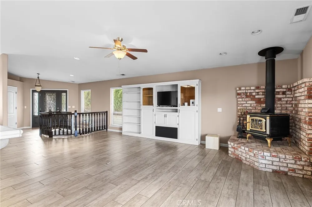 5370 Royal Oaks Drive Oroville, CA 95966