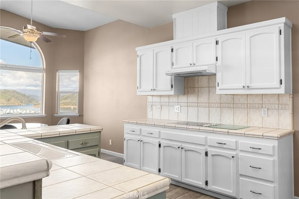 5370 Royal Oaks Drive Oroville, CA 95966