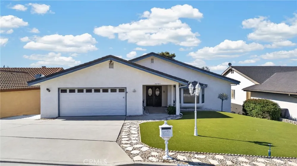 30785 Golden Gate Drive Canyon Lake, CA 92587
