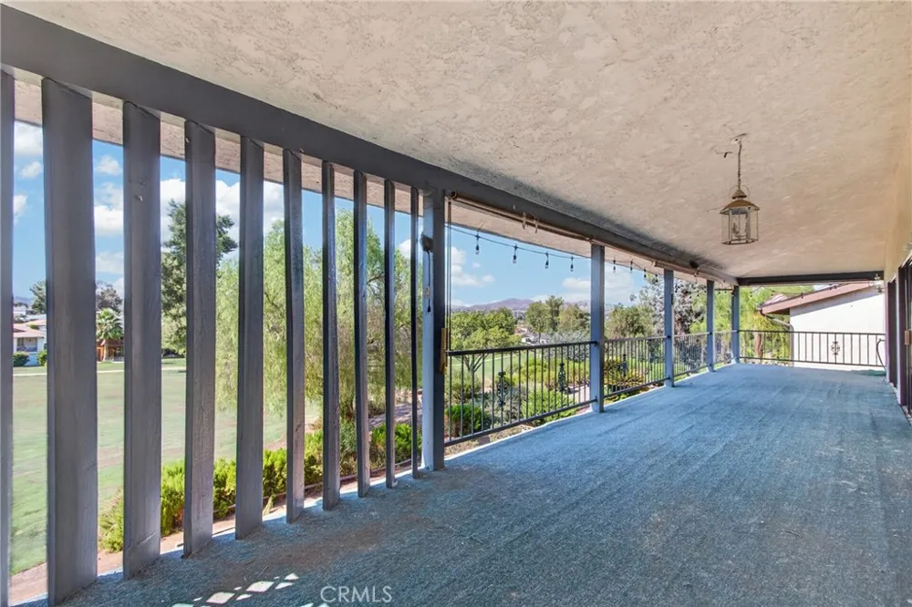 30785 Golden Gate Drive Canyon Lake, CA 92587