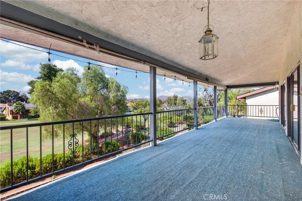 30785 Golden Gate Drive Canyon Lake, CA 92587