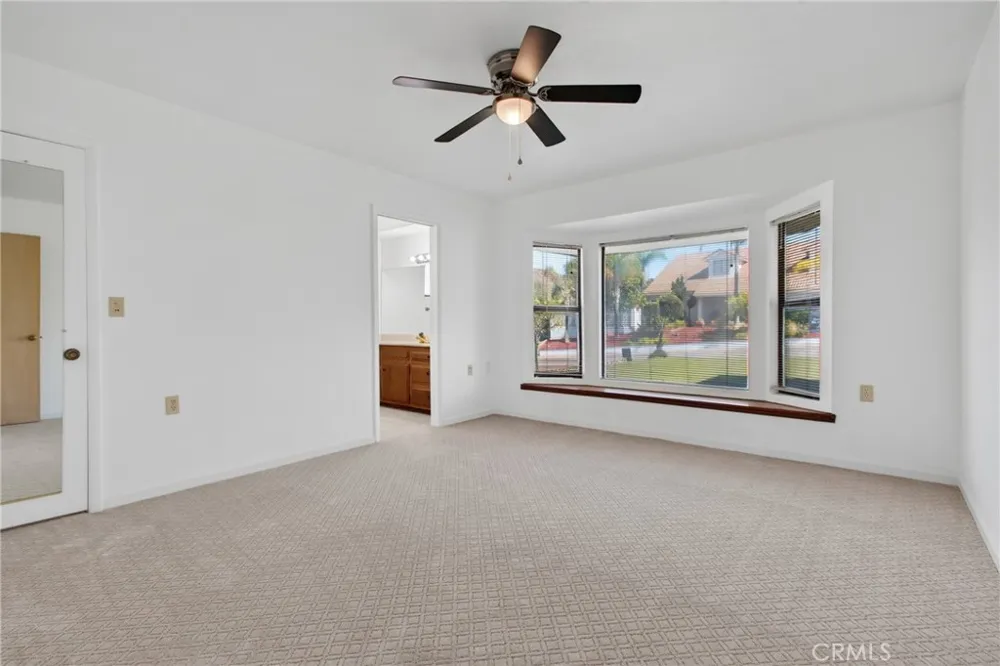 30785 Golden Gate Drive Canyon Lake, CA 92587