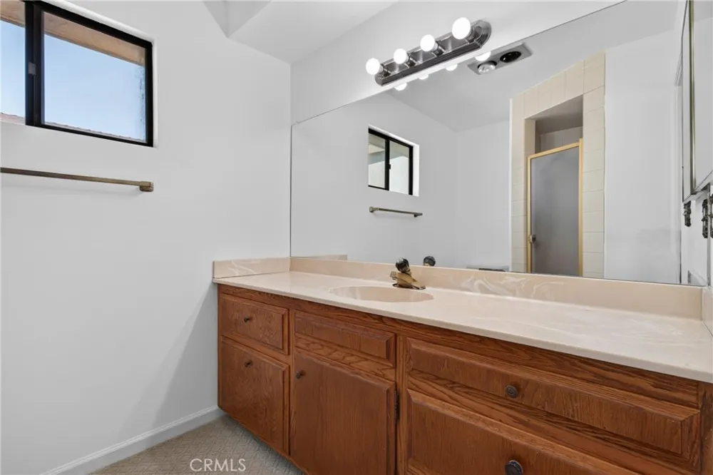 30785 Golden Gate Drive Canyon Lake, CA 92587