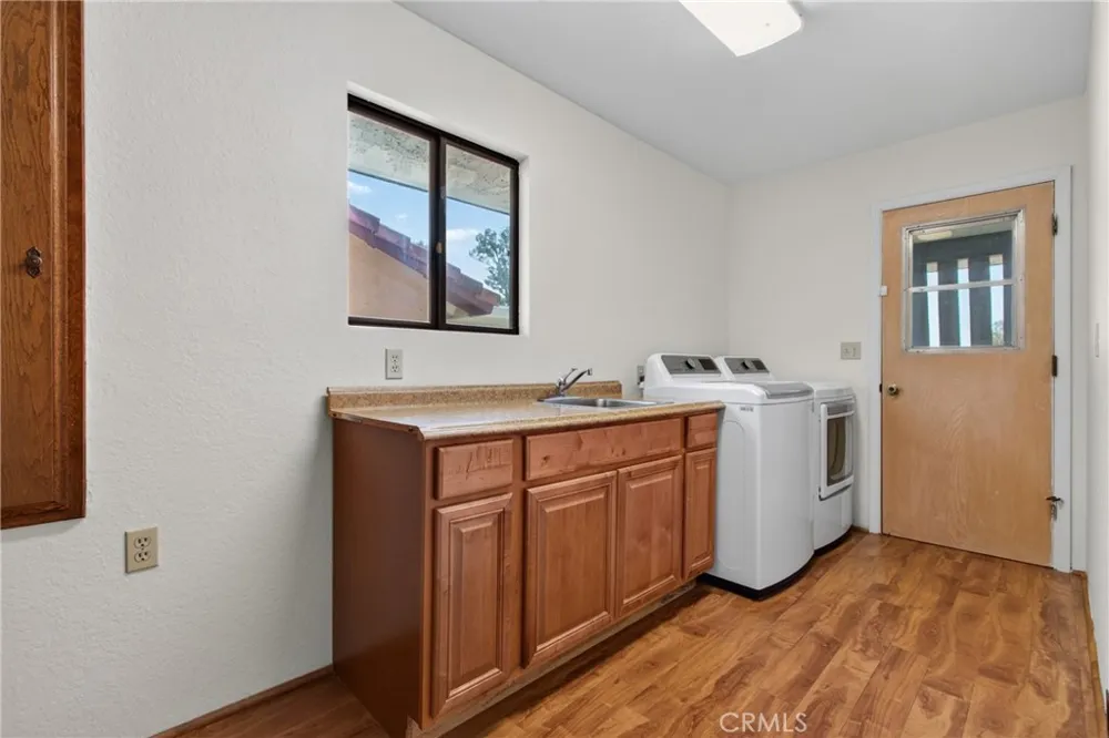 30785 Golden Gate Drive Canyon Lake, CA 92587