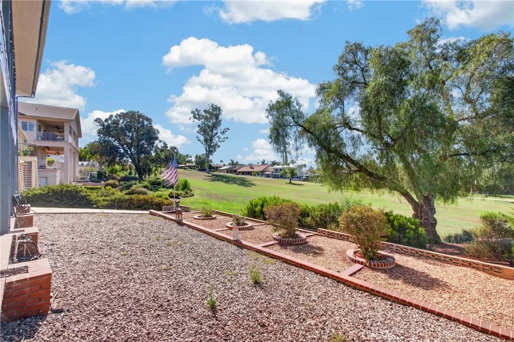 30785 Golden Gate Drive Canyon Lake, CA 92587