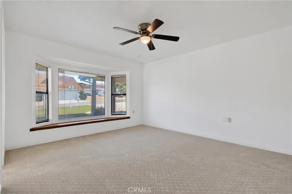 30785 Golden Gate Drive Canyon Lake, CA 92587