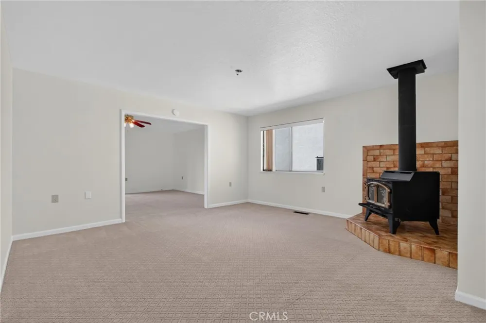 30785 Golden Gate Drive Canyon Lake, CA 92587