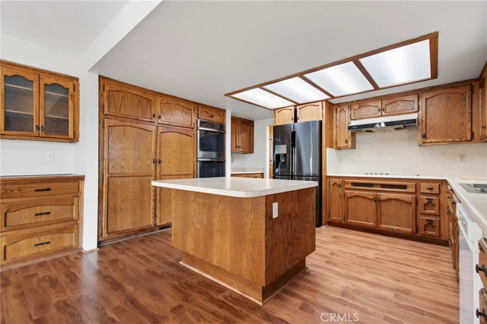 30785 Golden Gate Drive Canyon Lake, CA 92587