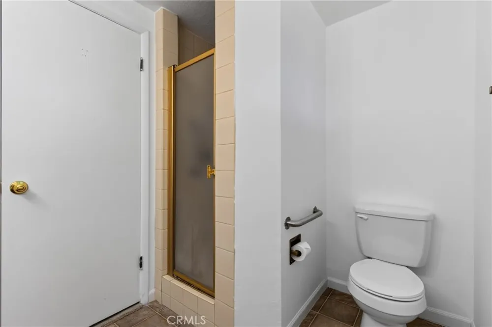 30785 Golden Gate Drive Canyon Lake, CA 92587