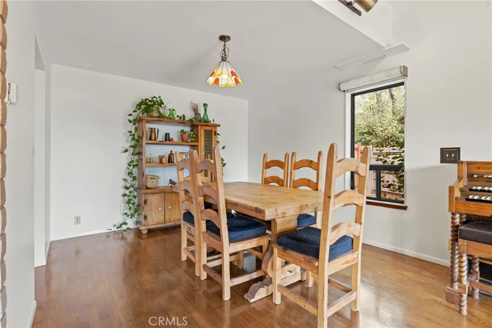 13591 S Park Magalia, CA 95954