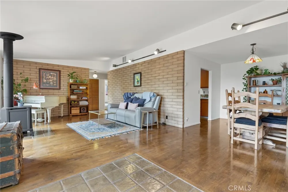 13591 S Park Magalia, CA 95954