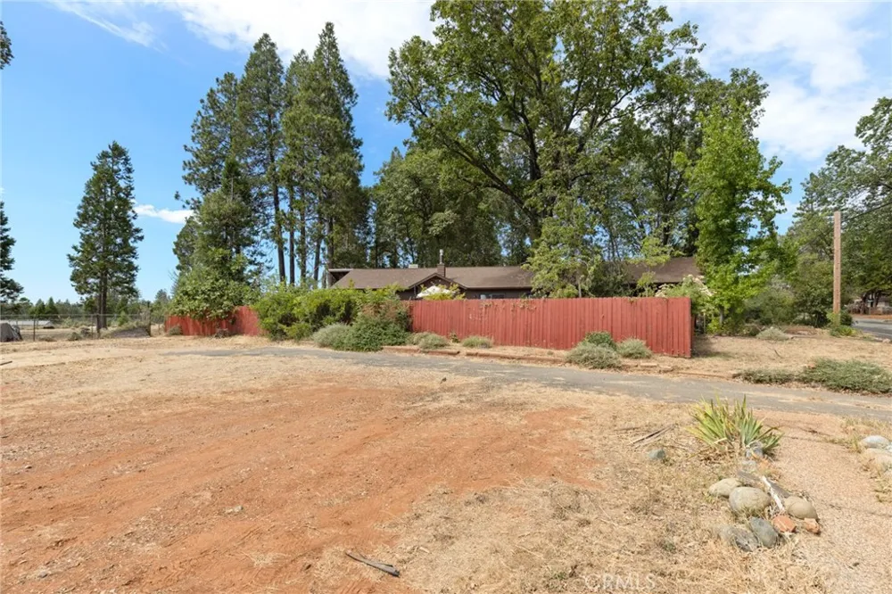 13591 S Park Magalia, CA 95954