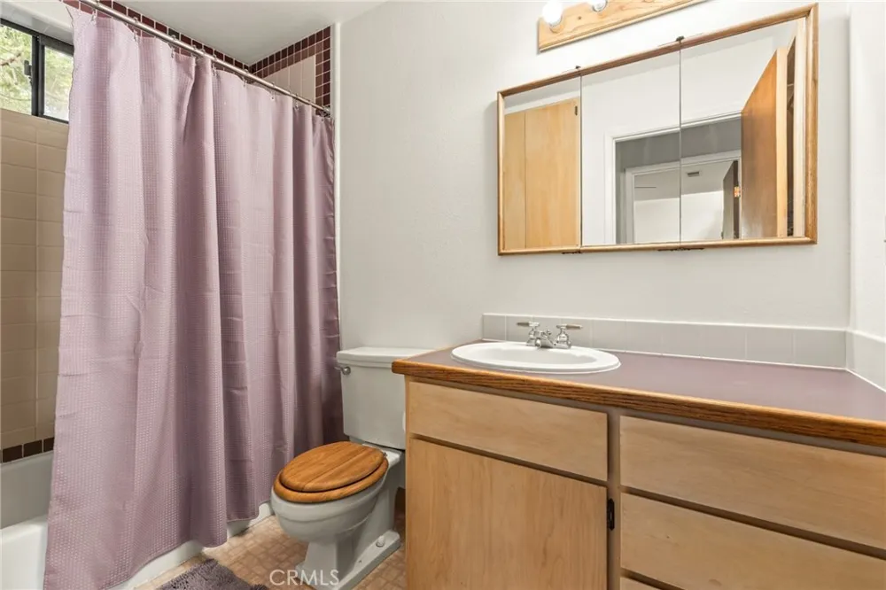 13591 S Park Magalia, CA 95954