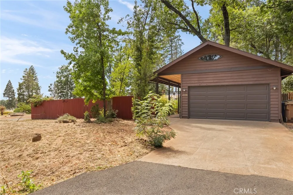 13591 S Park Magalia, CA 95954