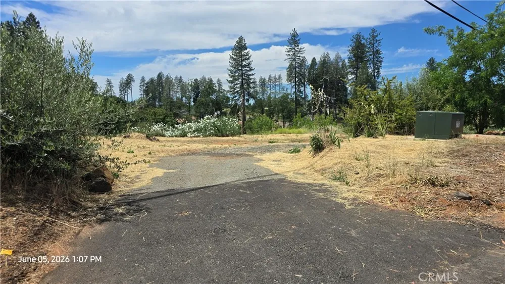 1042 Central Park Paradise, CA 95969