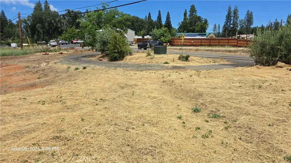 1042 Central Park Paradise, CA 95969