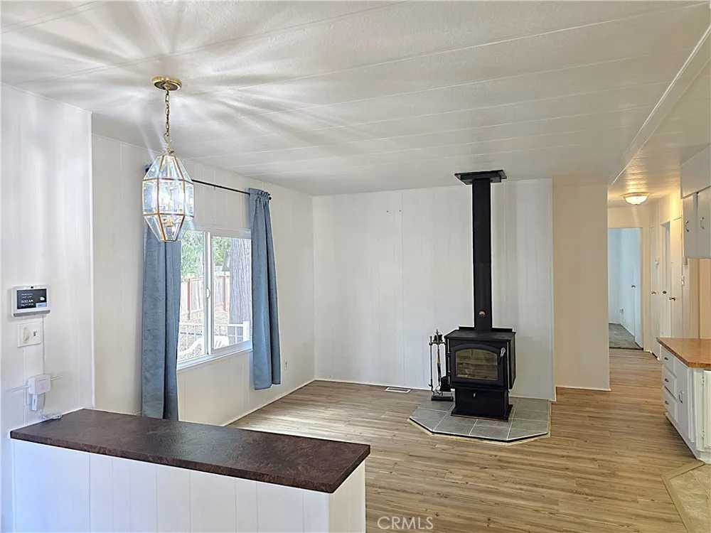 14178 Creston Magalia, CA 95954