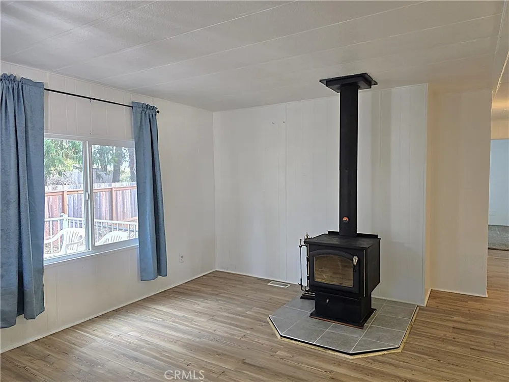 14178 Creston Magalia, CA 95954