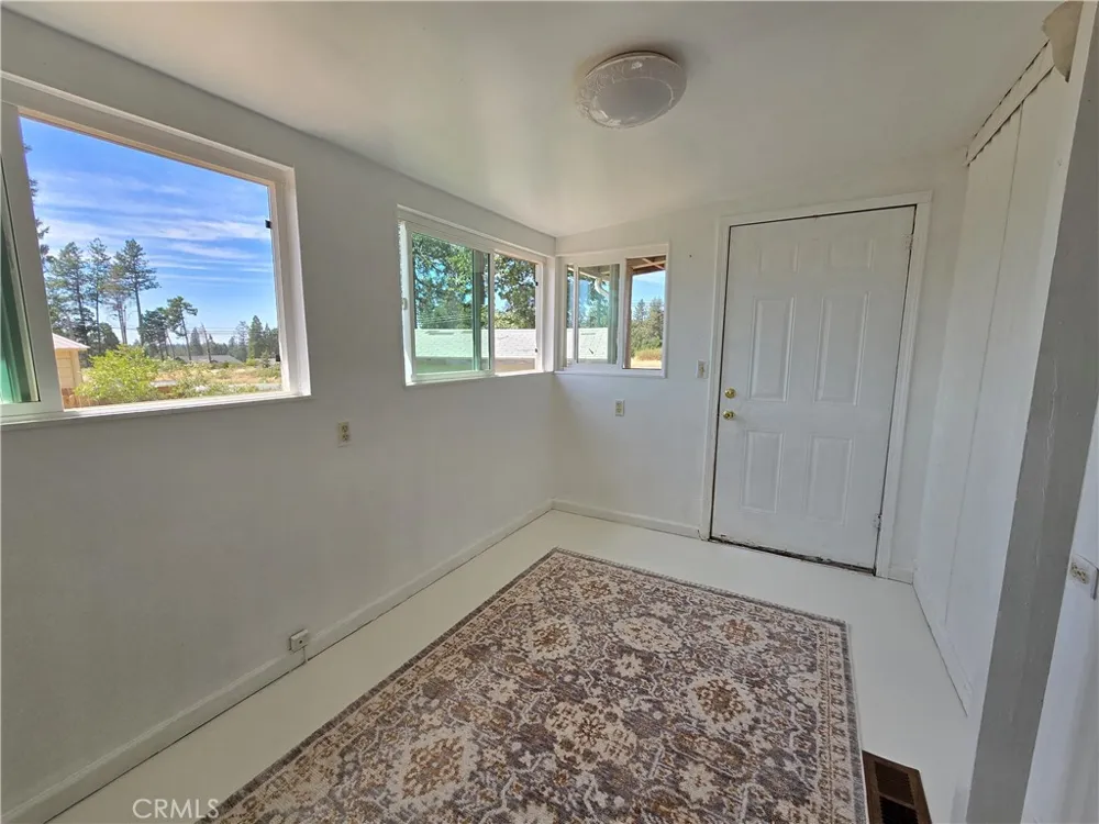 14178 Creston Magalia, CA 95954