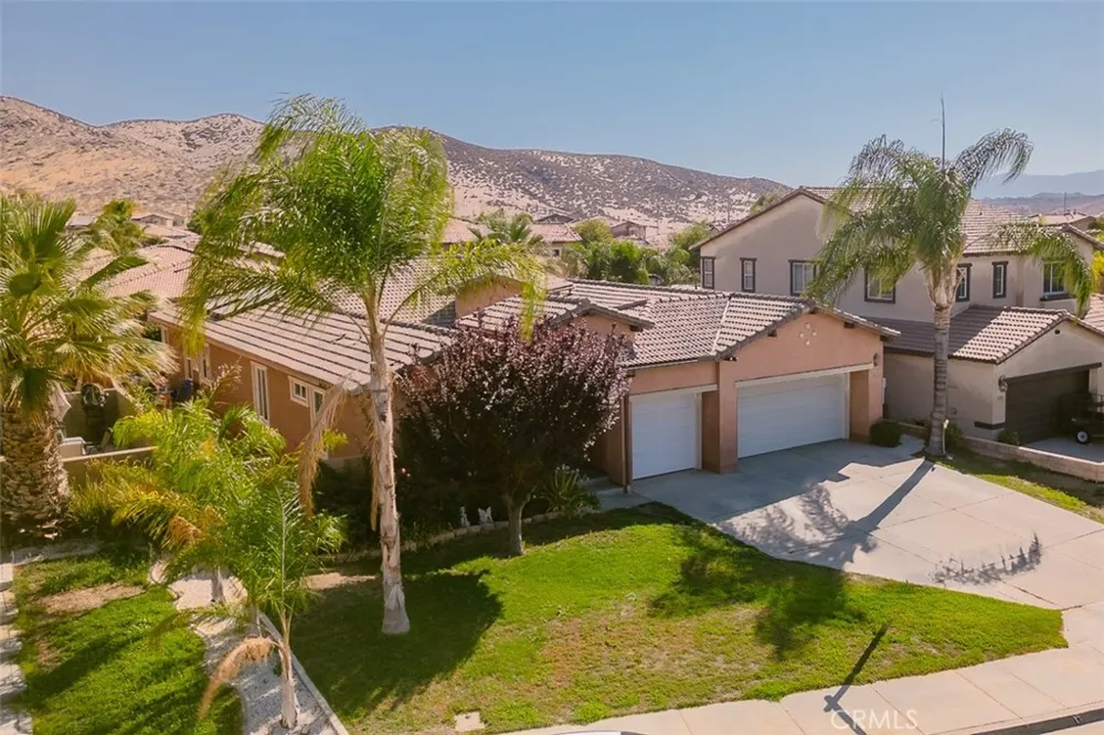 371 Plateau Parkway Perris, CA 92570