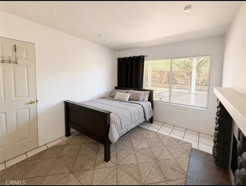 1312 Wrigley Perris, CA 92571