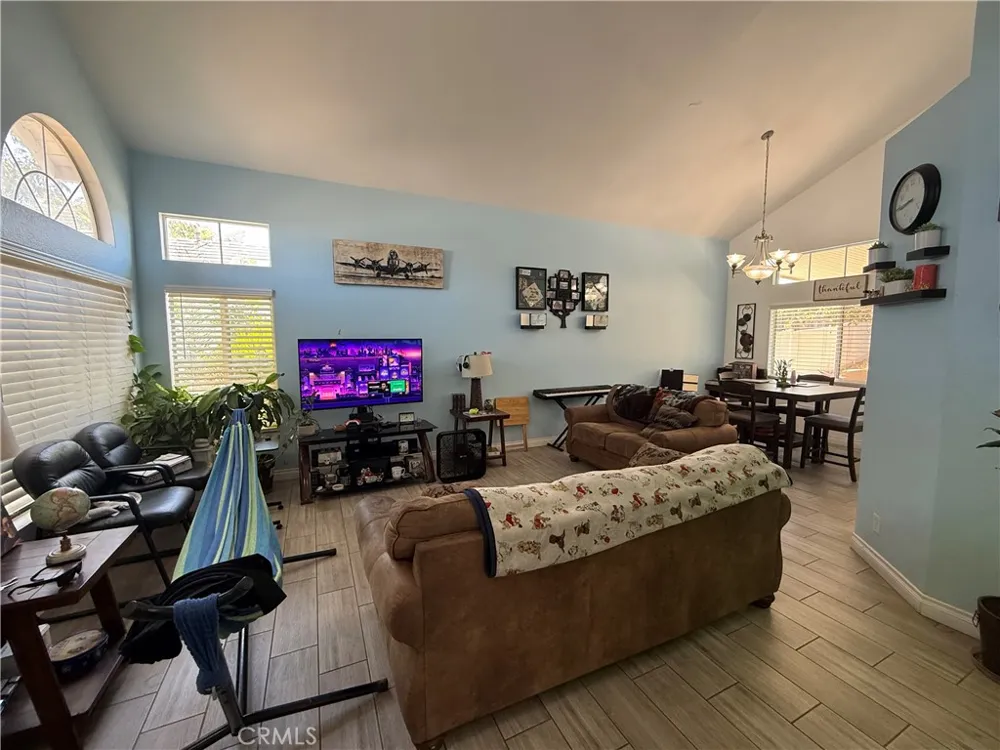 1312 Wrigley Perris, CA 92571