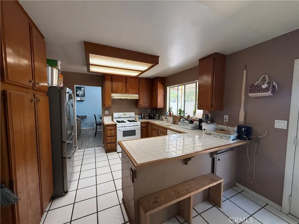 1312 Wrigley Perris, CA 92571