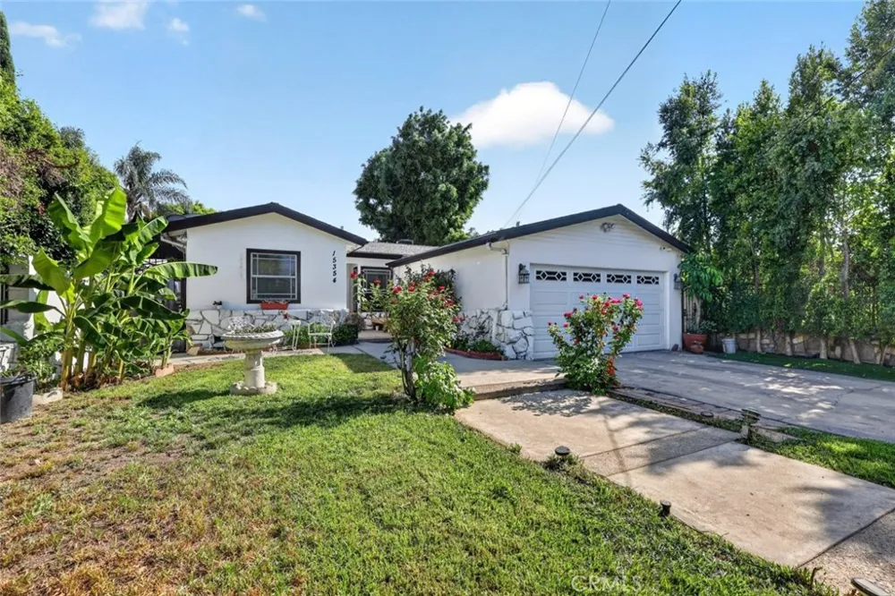 15354 Leadwell Street Van Nuys, CA 91406