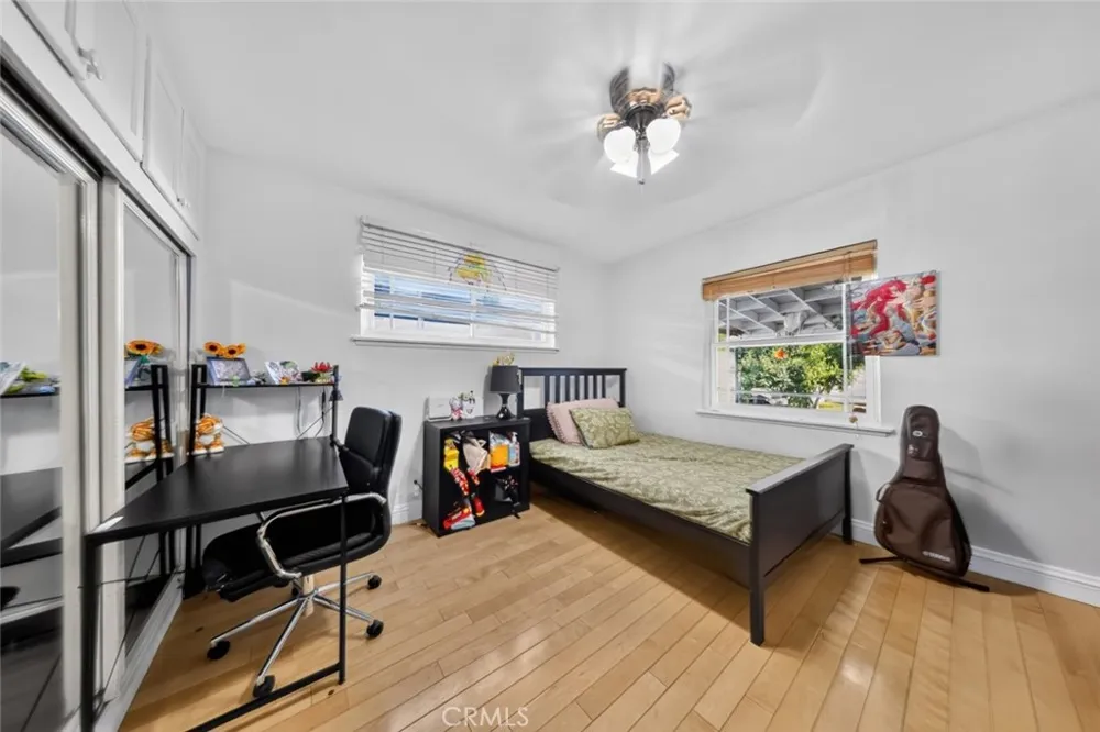 15354 Leadwell Street Van Nuys, CA 91406