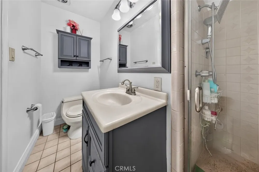 15354 Leadwell Street Van Nuys, CA 91406