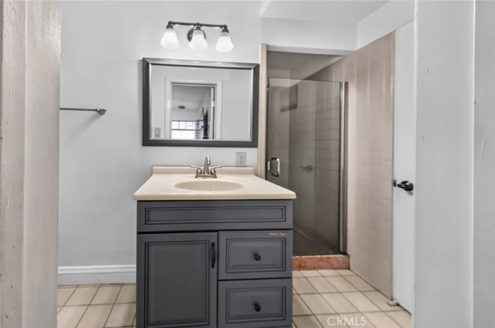 15354 Leadwell Street Van Nuys, CA 91406