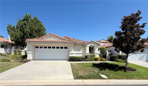 40492 Via Amapola