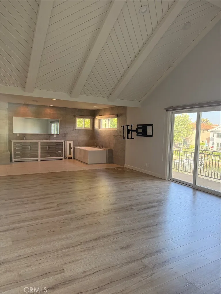 1284 Westwind Westlake Village, CA 91361