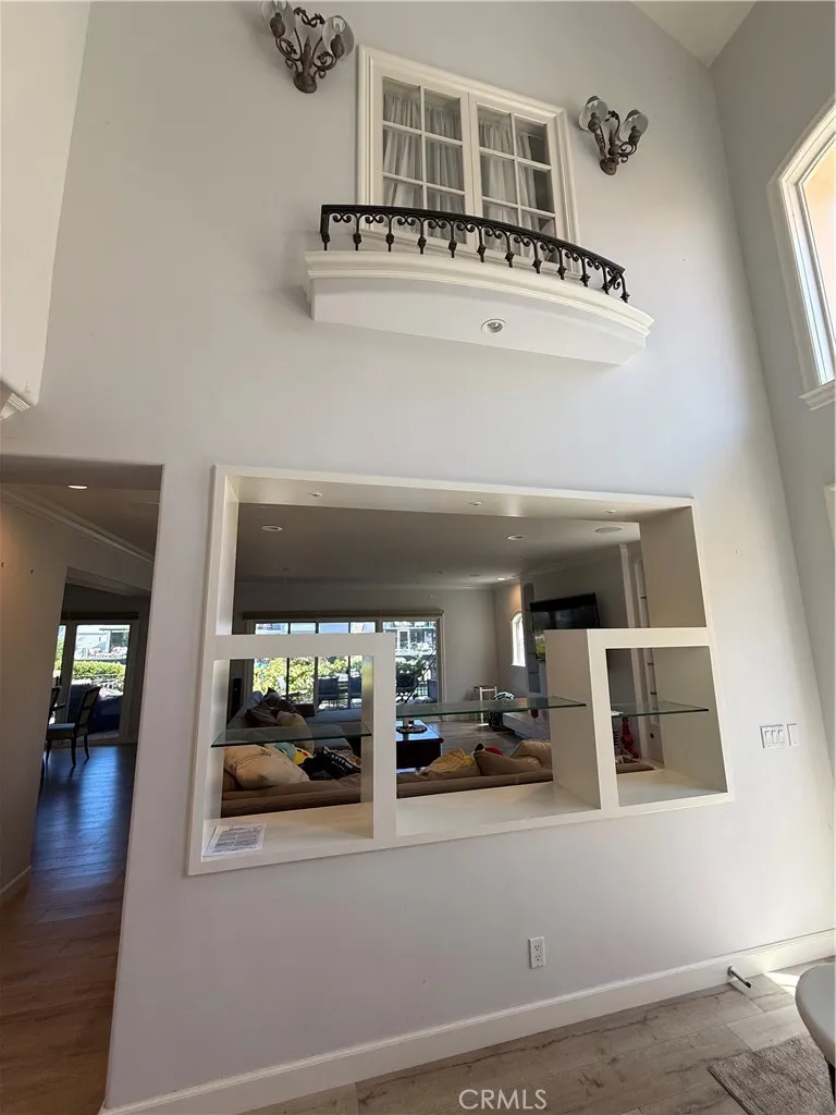 1284 Westwind Westlake Village, CA 91361