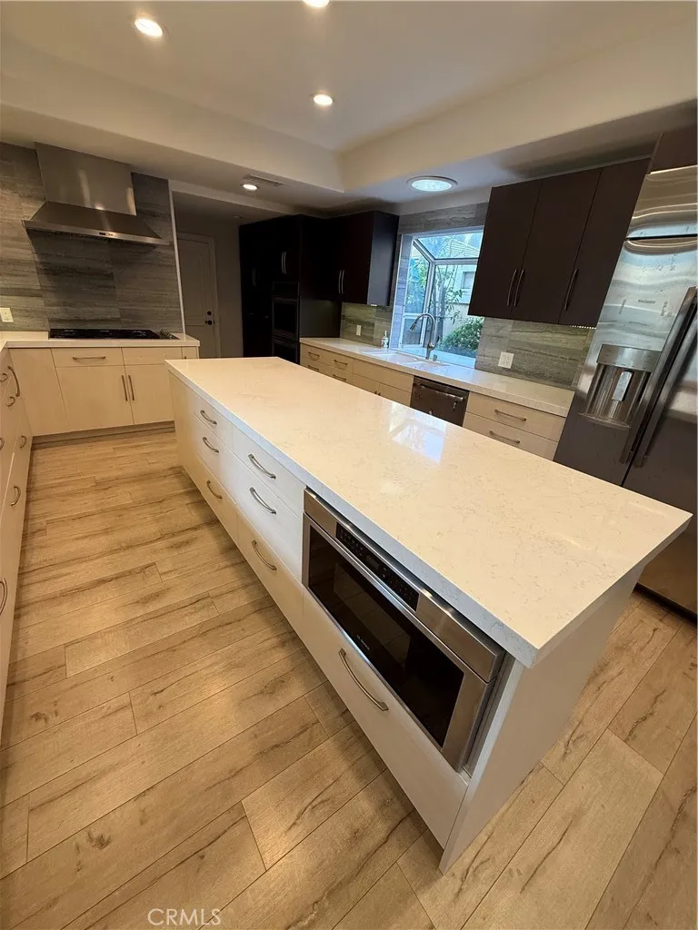 1284 Westwind Westlake Village, CA 91361